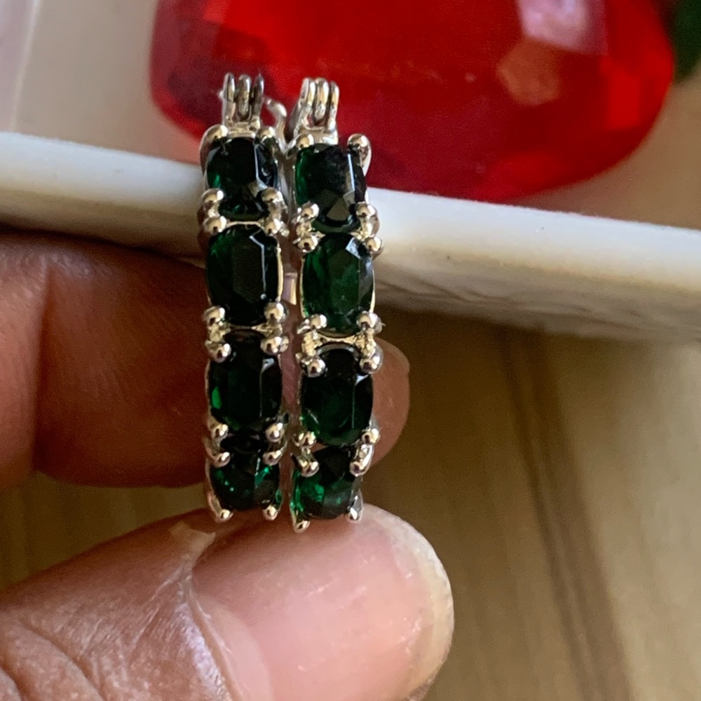 Vintage - Avon Stunning Emerald Hoop Earrings NWT